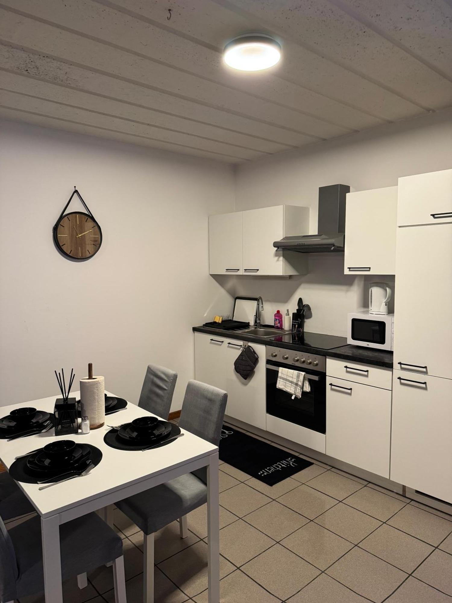Appartement De Luxe Entierement Renove - Proche Aeroport De Bruxelles, Quartier Chic Bagian luar foto